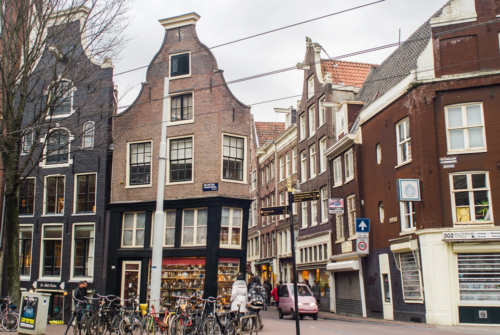 Amsterdam-Travel-Diary-18-Love-Note-Photo
