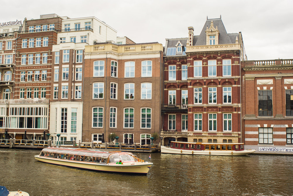 Amsterdam-Travel-Diary-30-Love-Note-Photo
